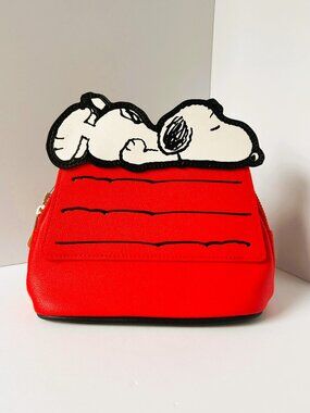Bioworld x Peanuts Snoopy Red Doghouse Small Crossbody Bag